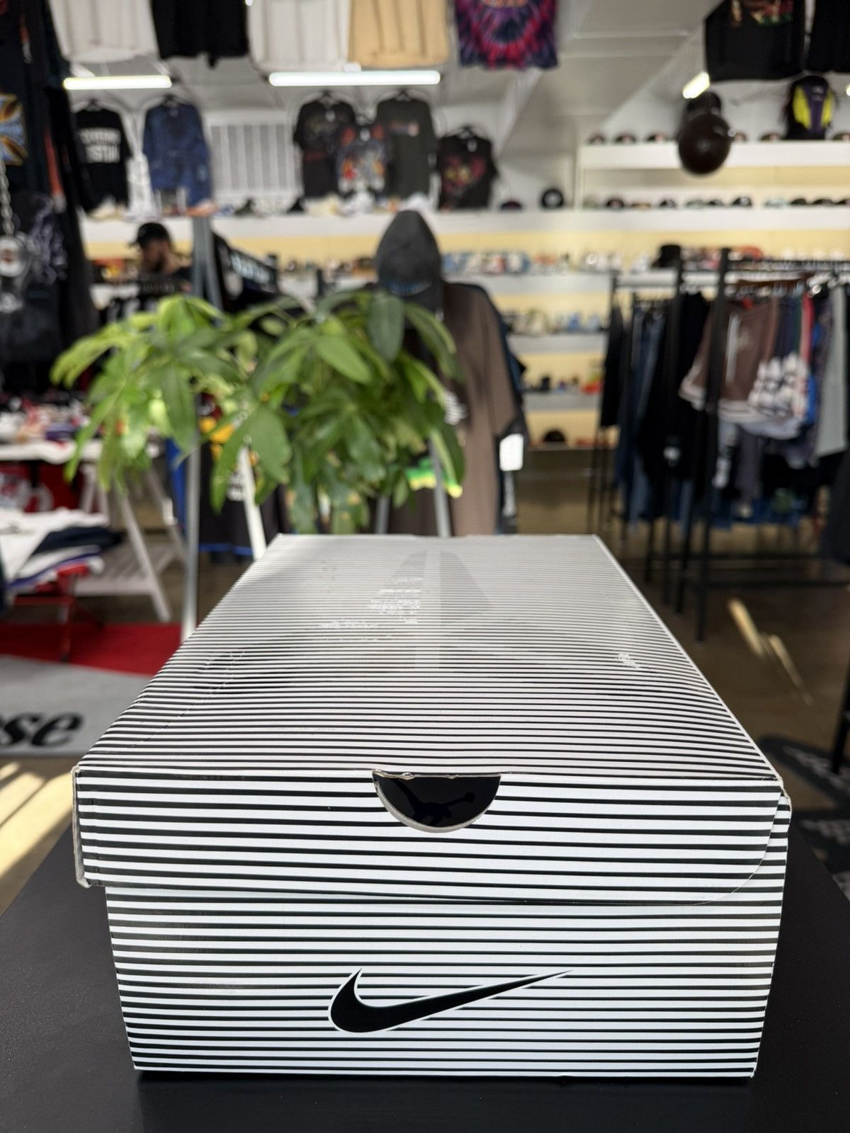 Jordan Brand Air Jordan 11 Legend Blue Size 10.5 (2024) Size US 10.5 / EU 43-44 - 15 Thumbnail