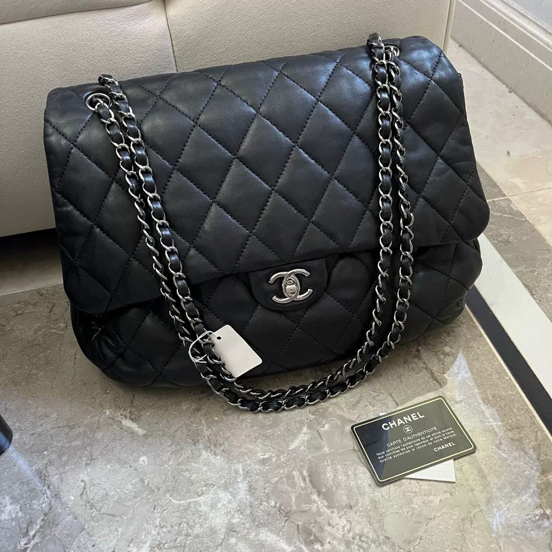 Chanel Pre-loved Bag Very good condition Size ONE SIZE - 1 Thumbnail
