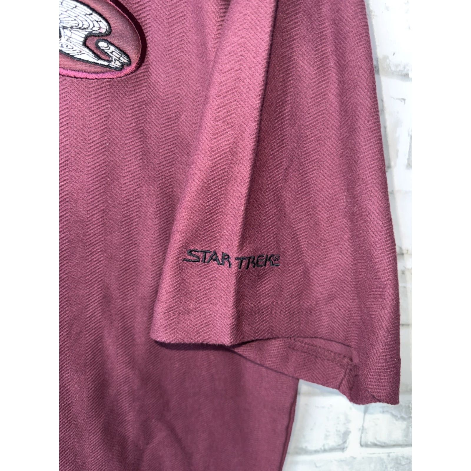 Vintage VINTAGE Star Trek T-Shirt Herringbone USA Maroon L Mens 1997 Star Trek Tee Size ONE SIZE - 4 Thumbnail