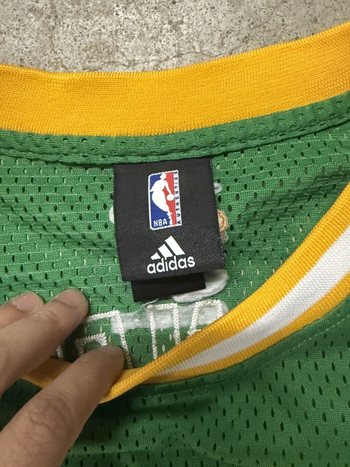 NBA Boston Celtics Rajon Rondo St. Patrick’s Day Jersey Size US L / EU 52-54 / 3 - 2 Thumbnail