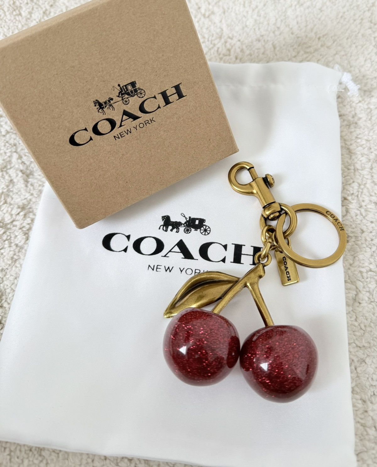 Coach Coach red cherry glitter keychain comes with dustbag Size ONE SIZE - 6 Thumbnail