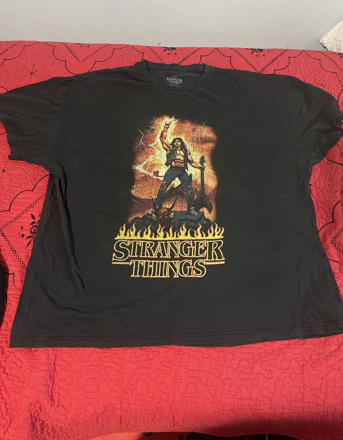 Vintage Stranger Things Eddie Munson Tee Size US XL / EU 56 / 4 - 1 Thumbnail