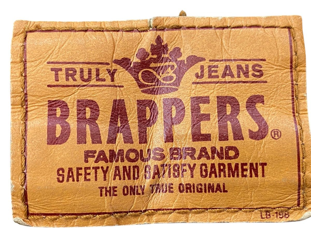 Japanese Brand Japanese Brand Faded Wash Ripped Knee Style Flare Jeans Size US 27 - 12 Thumbnail