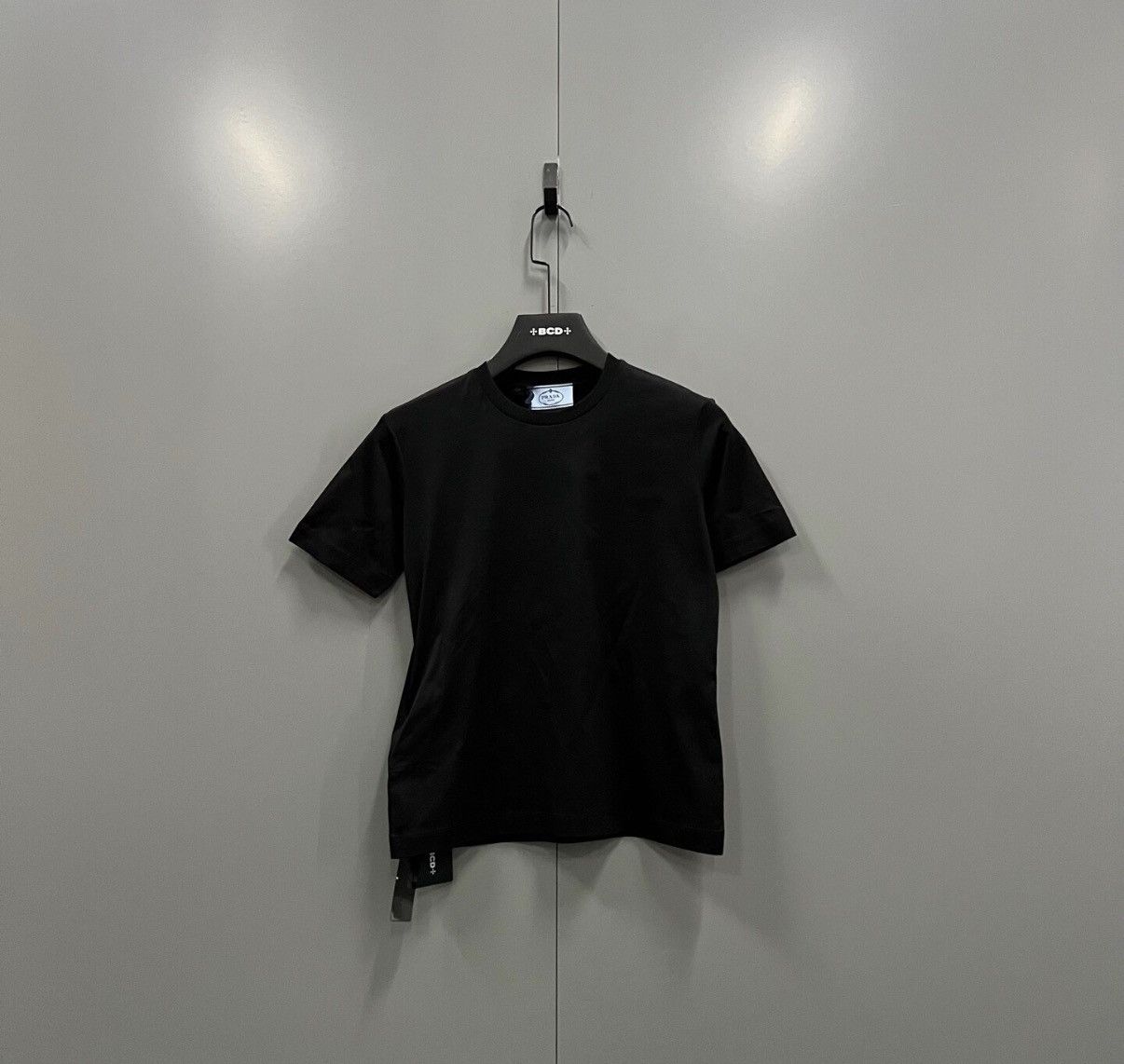 Prada Prada Black Short Sleeve Top J41 Size XS / US 0-2 / IT 36-38 - 1 Thumbnail