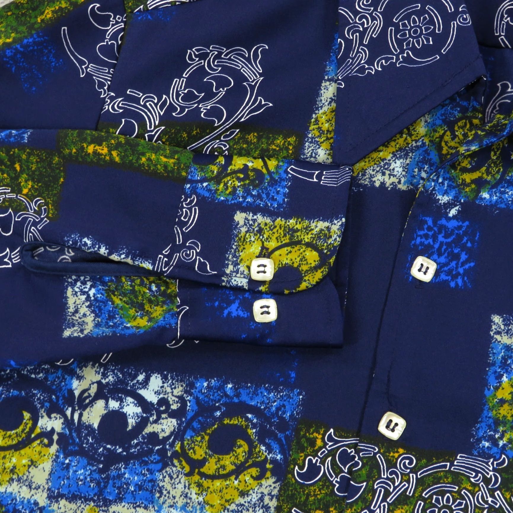 Vintage VTG D'Avila Shirt Medium Mens Butterfly Dagger Collar 70s Hawaiian Button-Up Blue Size US M / EU 48-50 / 2 - 3 Thumbnail
