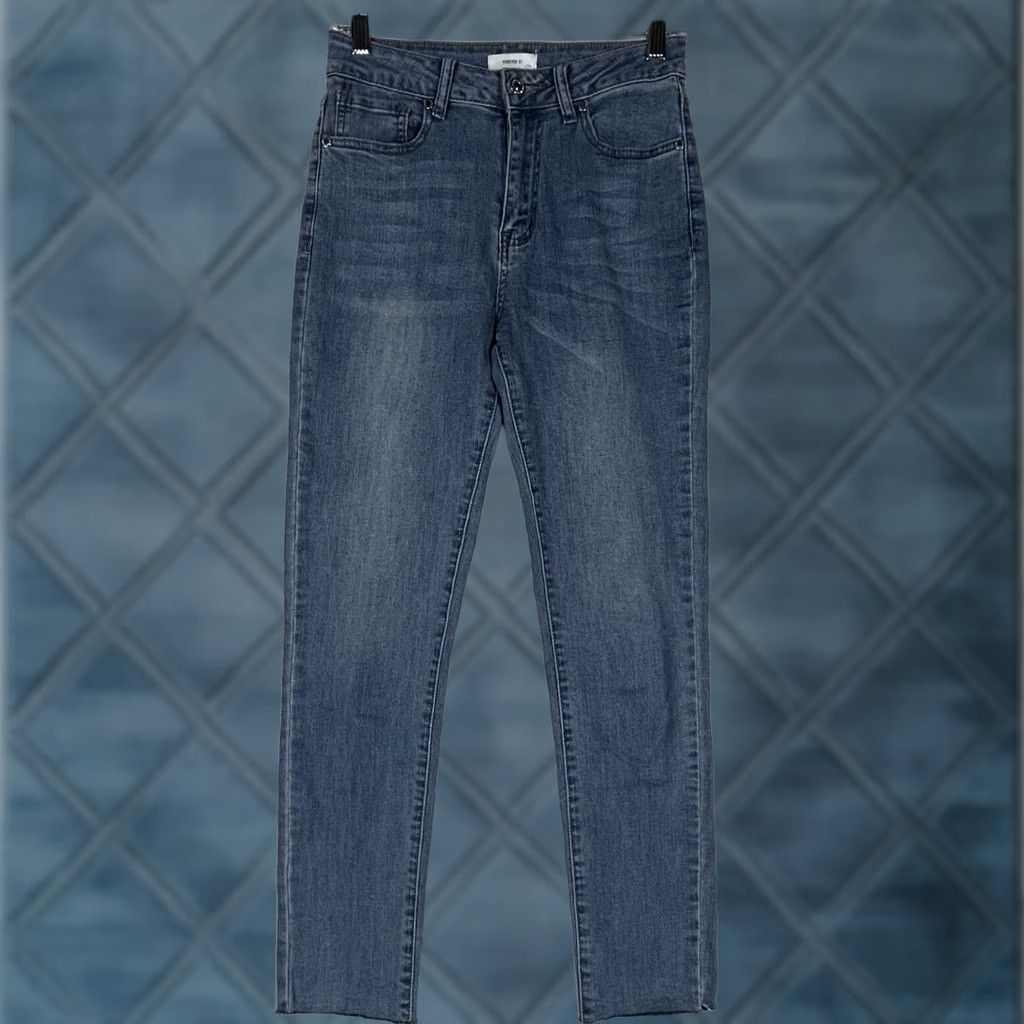 Forever 21 Forever 21 Women's Skinny Denim Jeans Blue High Rise 5-Pocket Size 27 Slim Inseam 28.5 in Leather? Size 27" / US 4 / IT 40 - 1 Thumbnail