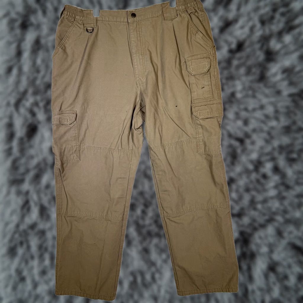 Vintage VINTAGE: No (omit) 5.11 Tactical Cargo Pants Men 40x30 Beige Cotton Workwear Utility Pants Cargo Pocket Baggy? Size US 40 / EU 56 - 1 Thumbnail