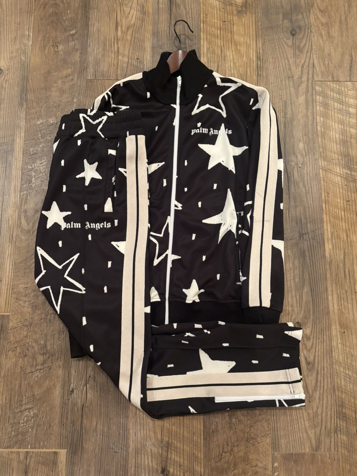 Palm Angels Palm Angels Black with Stars Track Set Size US L / EU 52-54 / 3 - 1 Thumbnail