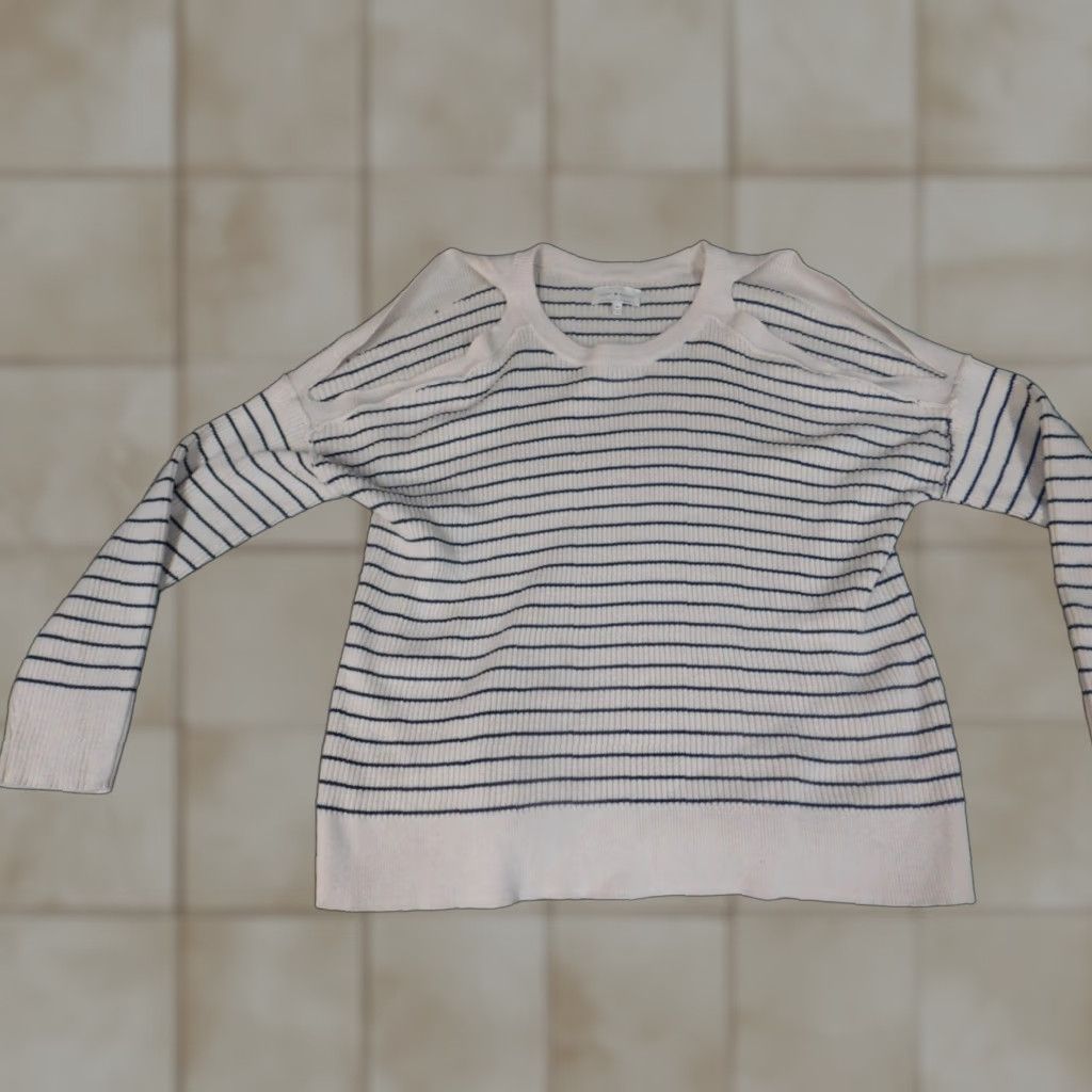 Lucky Brand Lucky Brand Sweater Womens Medium Beige off the shoulder slit pullover Size M / US 6-8 / IT 42-44 - 1 Thumbnail