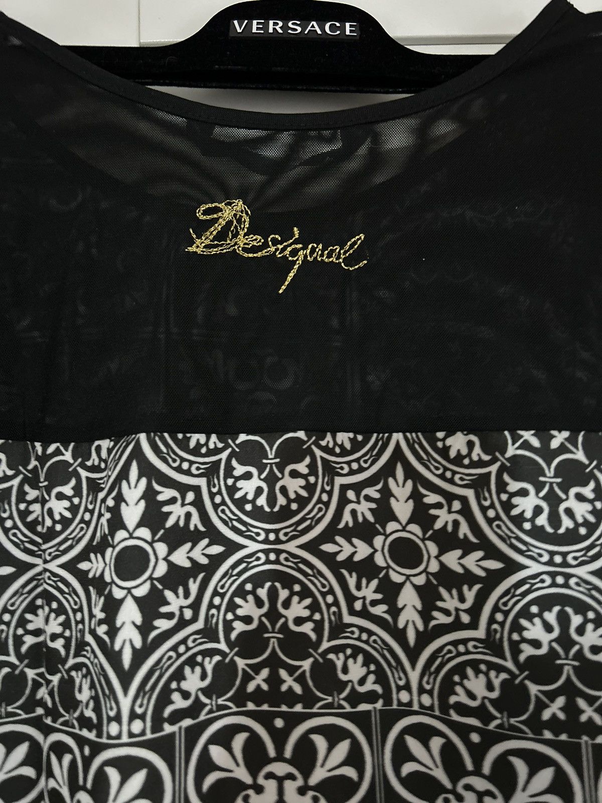 Desigual NWOT DESIGUAL colourful top with sheer sleeves Size M / US 6-8 / IT 42-44 - 6 Thumbnail