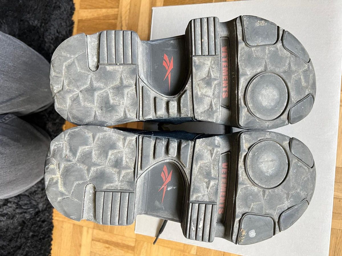 Reebok × Vetements Very rare sneakers Reebok and Vêtements size 38,5 Size US 7.5 / IT 37.5 - 6 Thumbnail