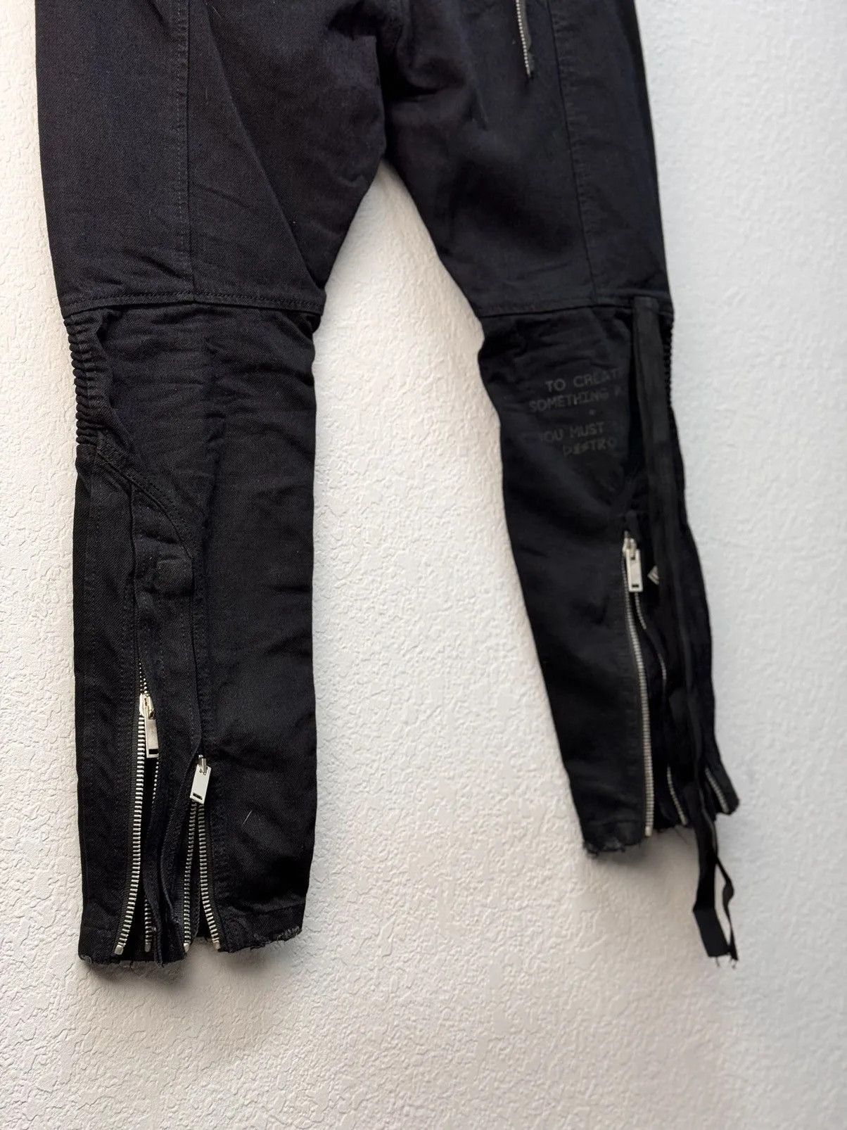 Ben Taverniti Unravel Project BEN TAVERNITI UNRAVEL PROJECT VINTAGE RICK OWENS MOTTO Size US 33 - 5 Thumbnail