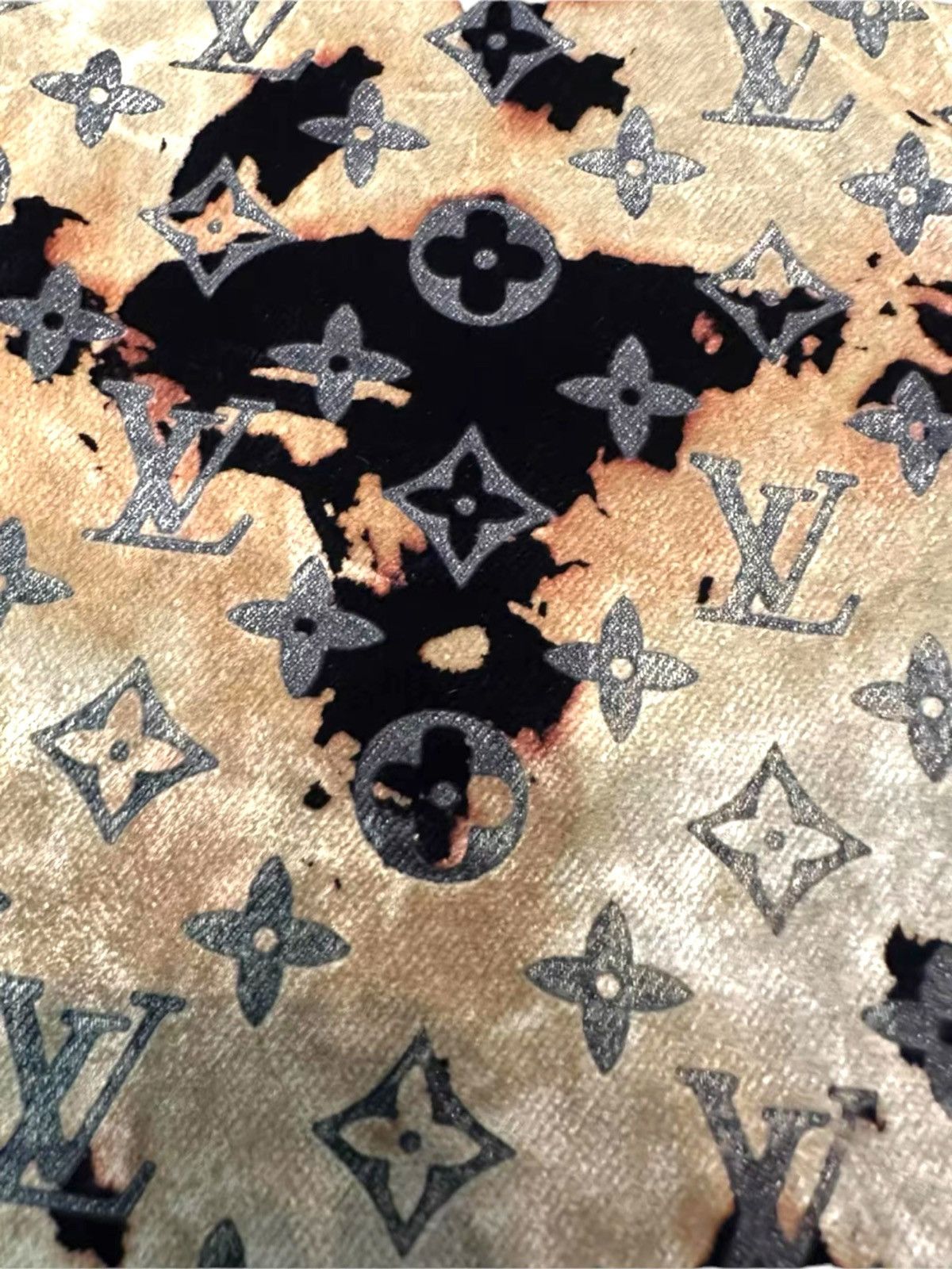Louis Vuitton Louis Vuitton 34 Bleached Monogram Denim Jeans Size US 34 / EU 50 - 7 Thumbnail