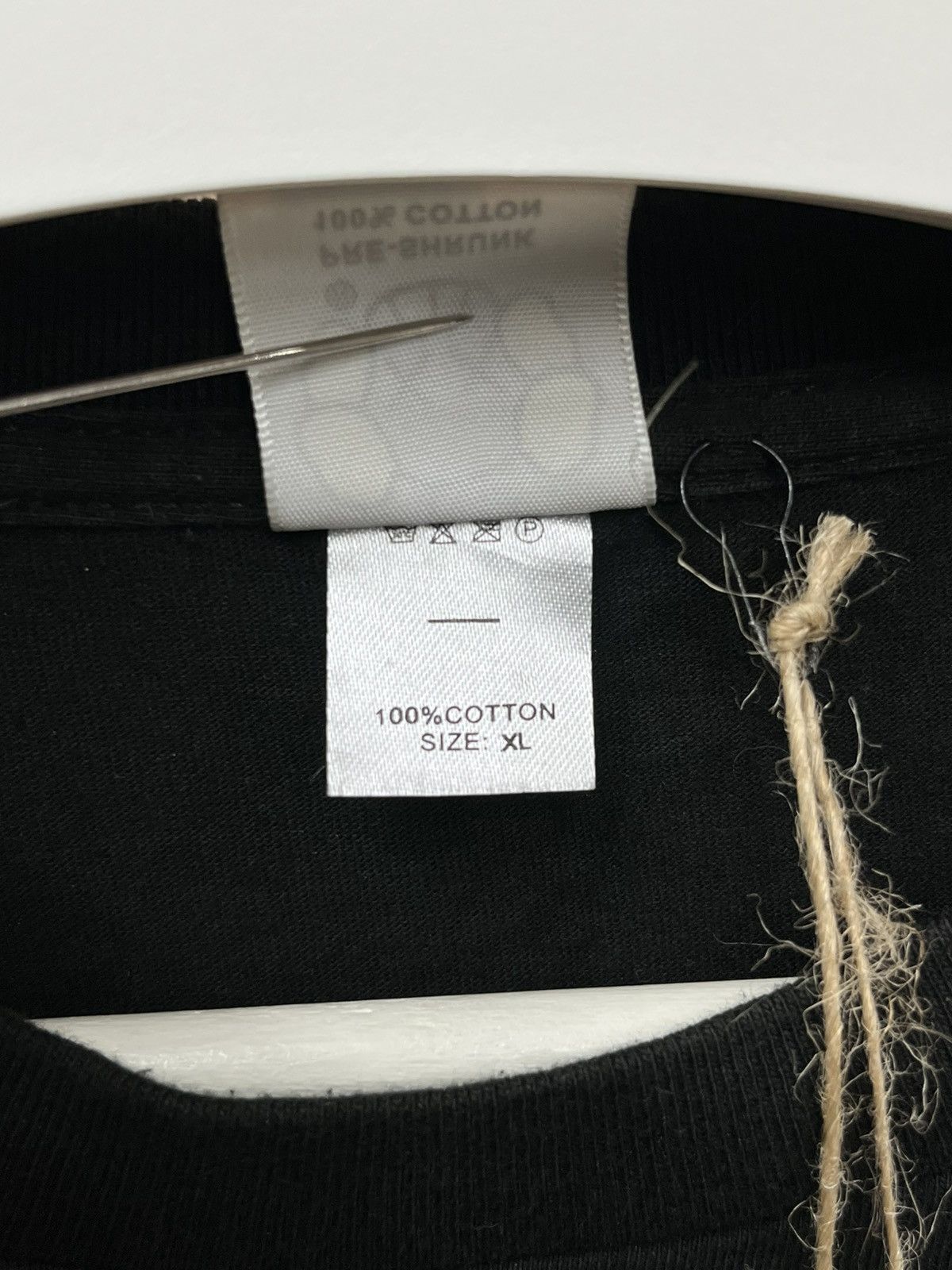 Kaws KAWS MICHELIN MAN TEE Size US XL / EU 56 / 4 - 4 Thumbnail