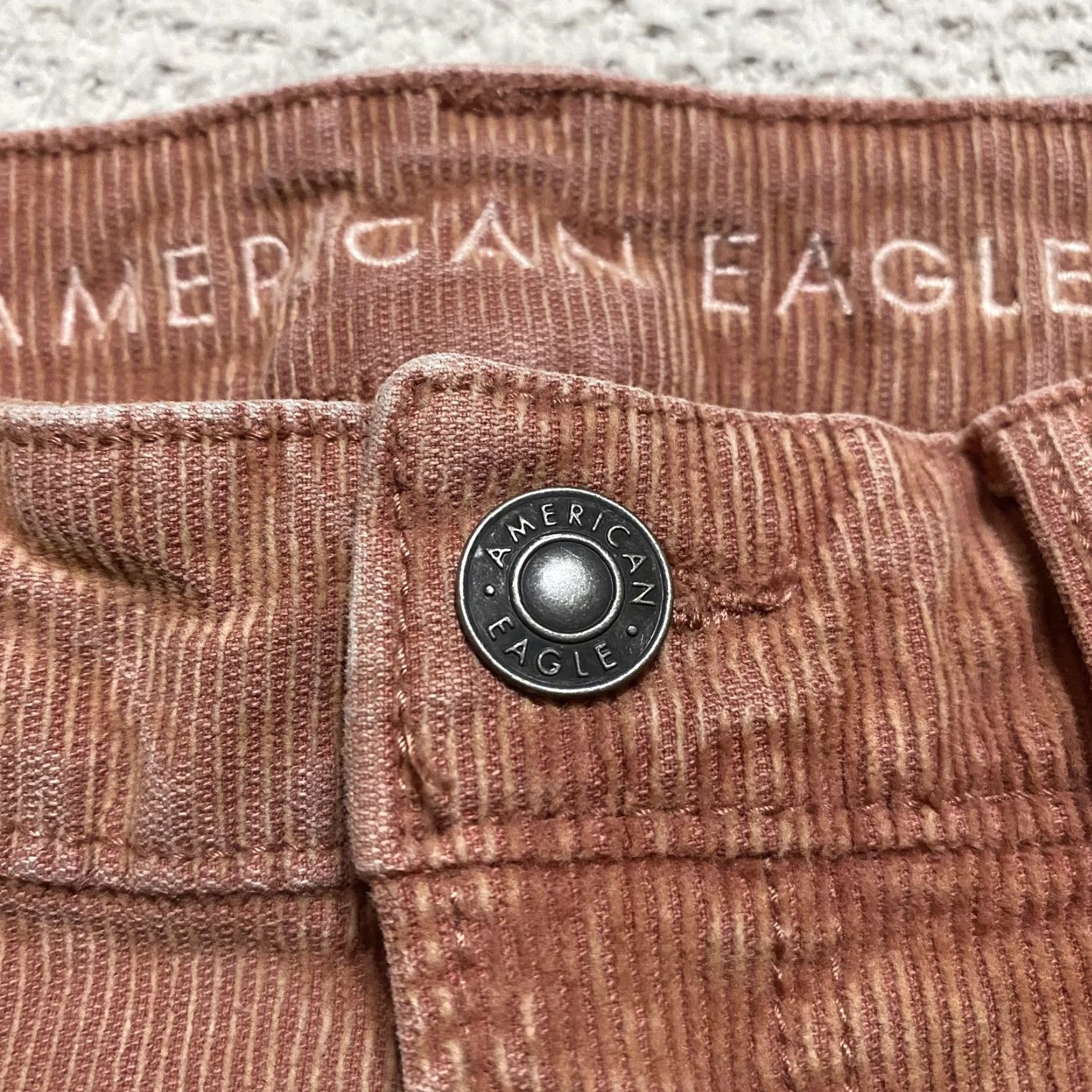 American Eagle Outfitters American Eagle Corduroy Jeans Womens 6 Pink Mom High Rise Straight Stretch Logo Pockets Zipper Button Cotton Spandex Denim N/A Size 28" / US 6 / IT 42 - 6 Thumbnail
