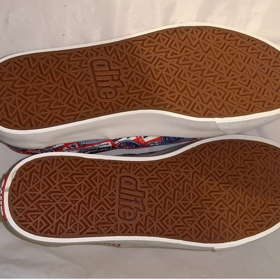 Budweiser Alife Budweiser Mens Size 7 Public Bud Canvas Sneakers Size US 7 / EU 40 - 10 Thumbnail