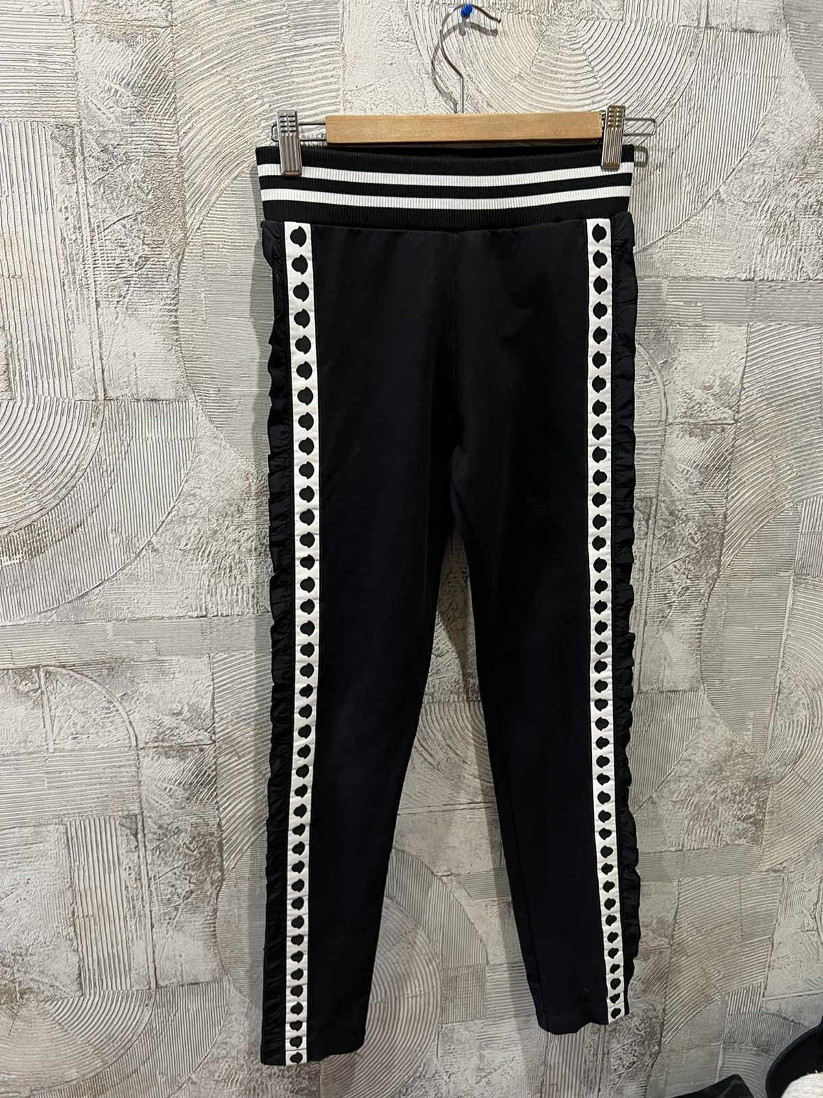 Moncler Moncler black multi logo leggings pants trousers Size 24" / US 00 / IT 34 - 2 Thumbnail