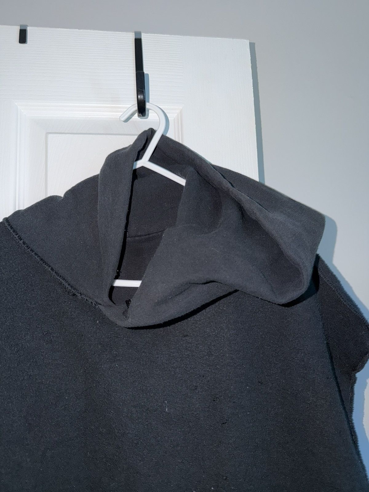 Other Black sleeveless hoodie ripped Size US XL / EU 56 / 4 - 4 Thumbnail