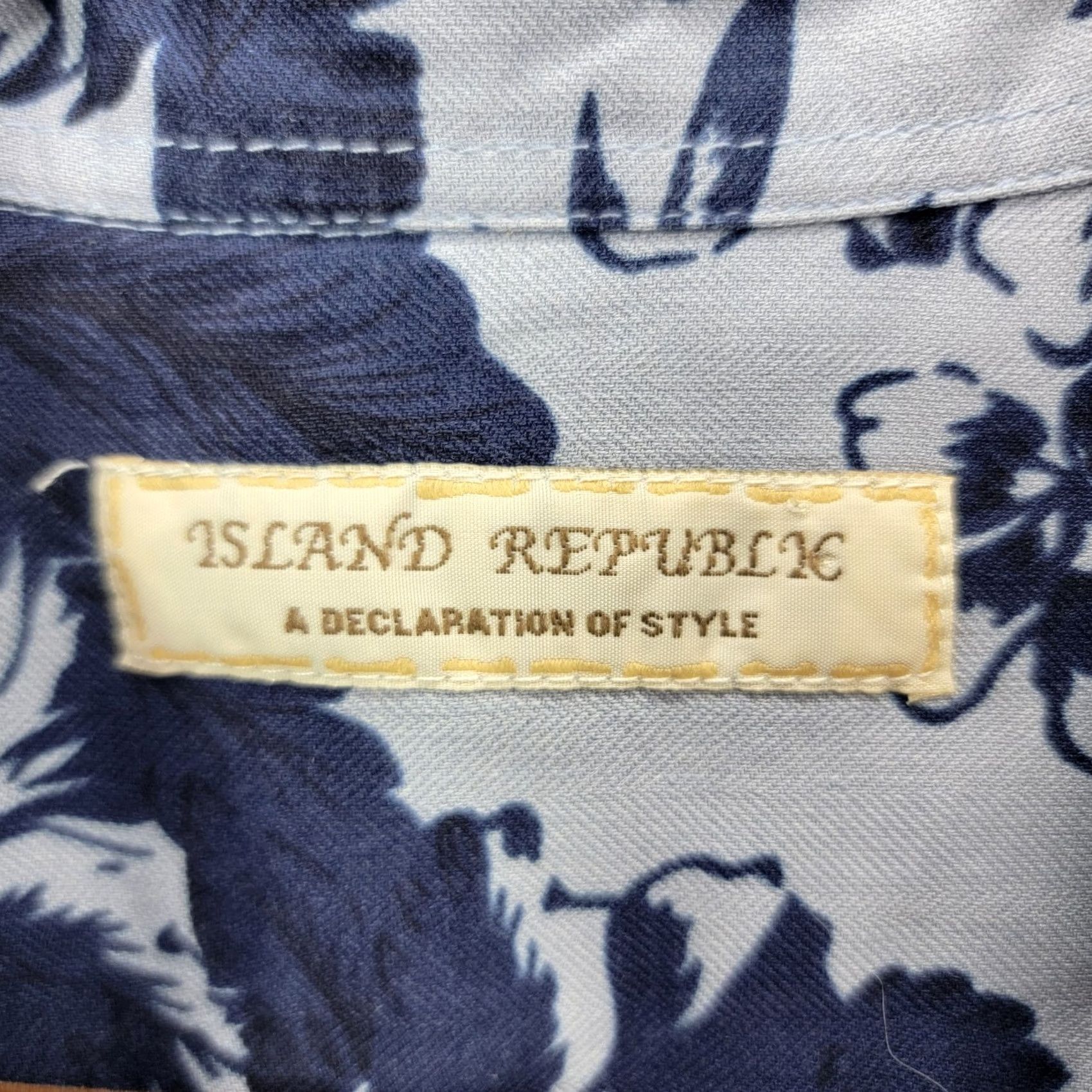Vintage Island Republic shirt Mens XXL 100% Silk Floral Pattern Blue White Hawaiian Size US XXL / EU 58 / 5 - 2 Thumbnail