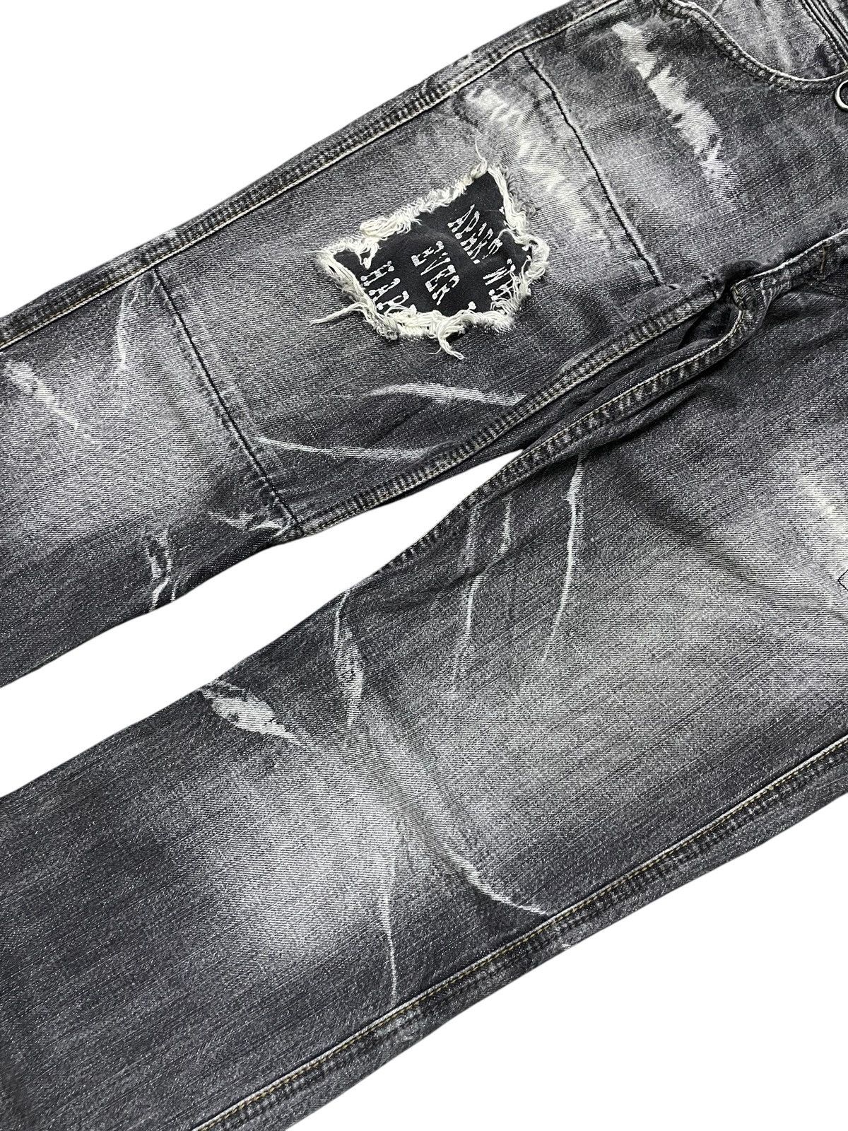 HIDEAWAYS × LOWBOX × Le Grande Bleu (L.G.B.) Hideaways Nicole Distressed Poems Patched Flared Jeans Size US 32 / EU 48 - 5 Thumbnail
