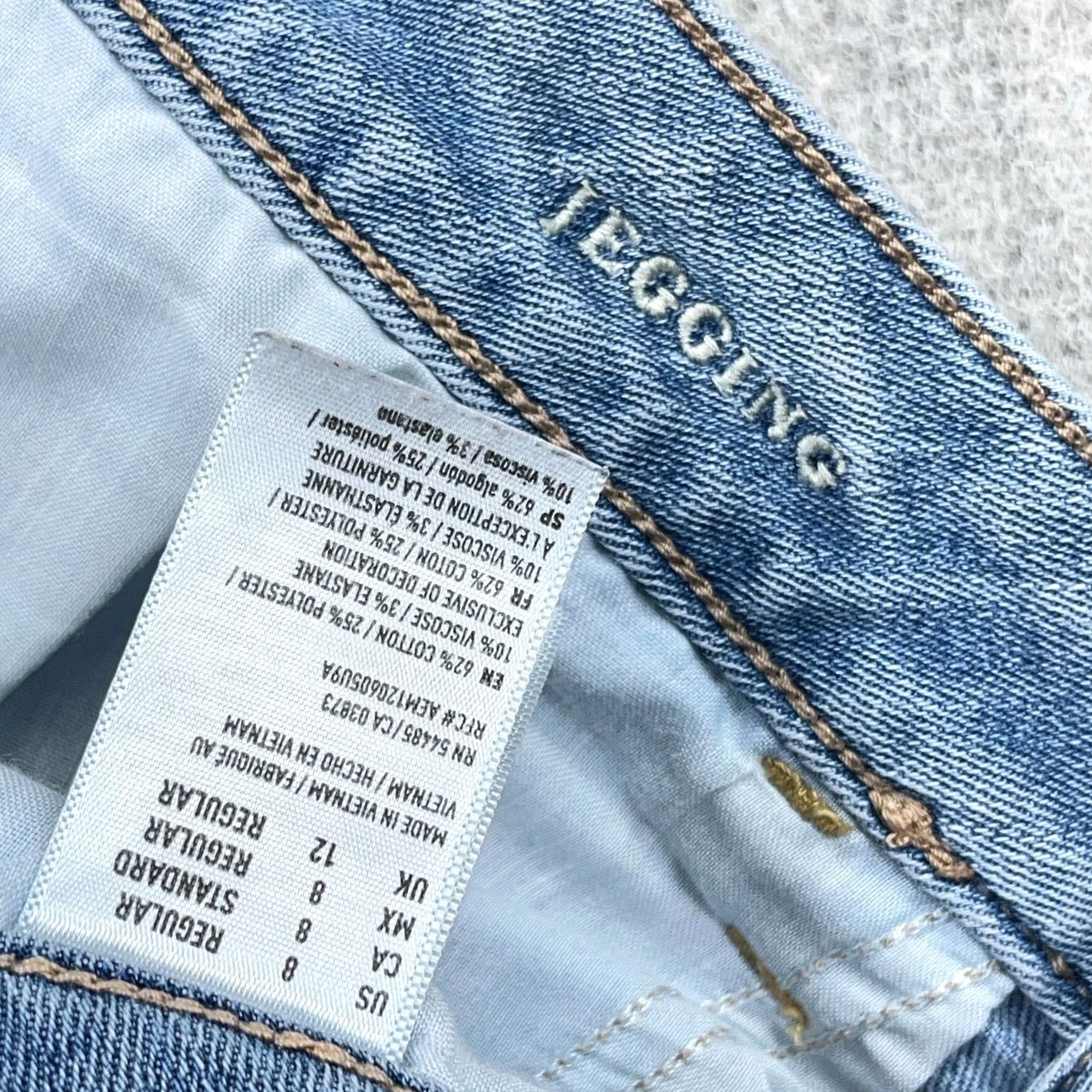 American Eagle Outfitters American Eagle Outfitters Jegging Jeans Women 8 Mid Rise Light Wash Distressed 5-Pocket Denim Pants Size 30" / US 8 / IT 44 - 3 Thumbnail
