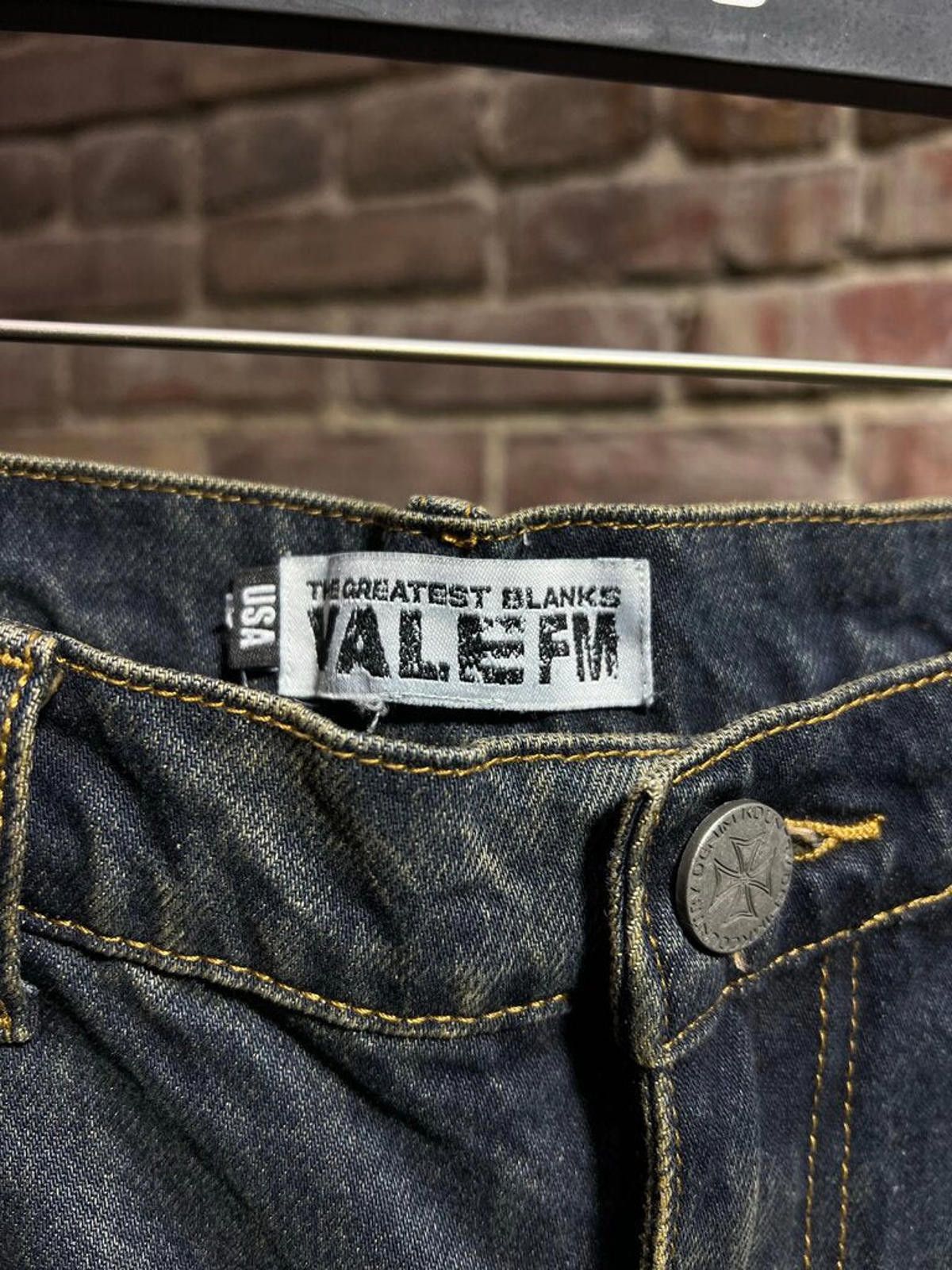 Vale Vale Mud Wash Distressed Denim Sz. 34 Size ONE SIZE - 3 Thumbnail