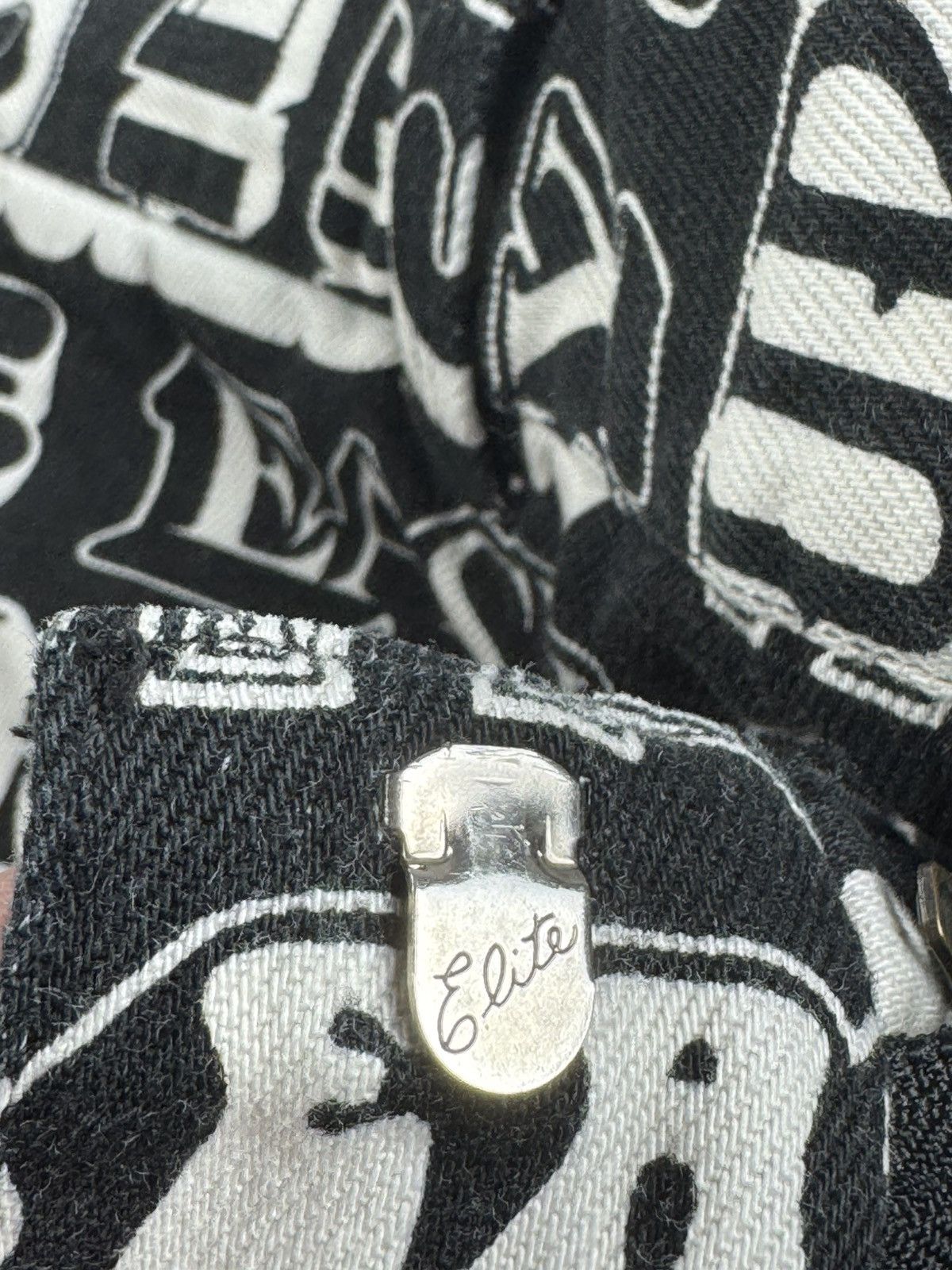 Hysteric Glamour × Supreme HYSTERIC GLAMOUR X SUPREME Text Work Black Monogram Straight Trousers Pants Size US 30 / EU 46 - 17 Thumbnail