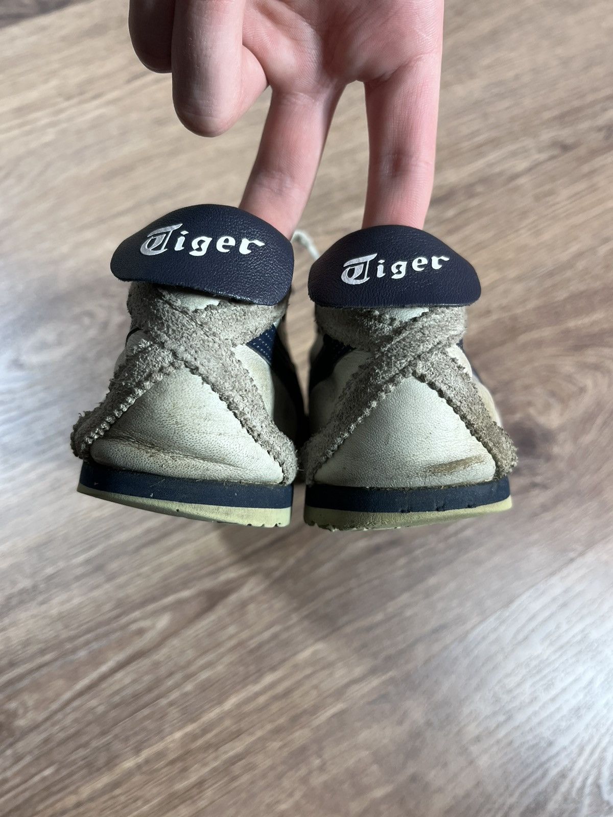 Asics Vintage Asics Onitsuka Tiger🐯 Sneakers Size US 8.5 / EU 41-42 - 8 Thumbnail