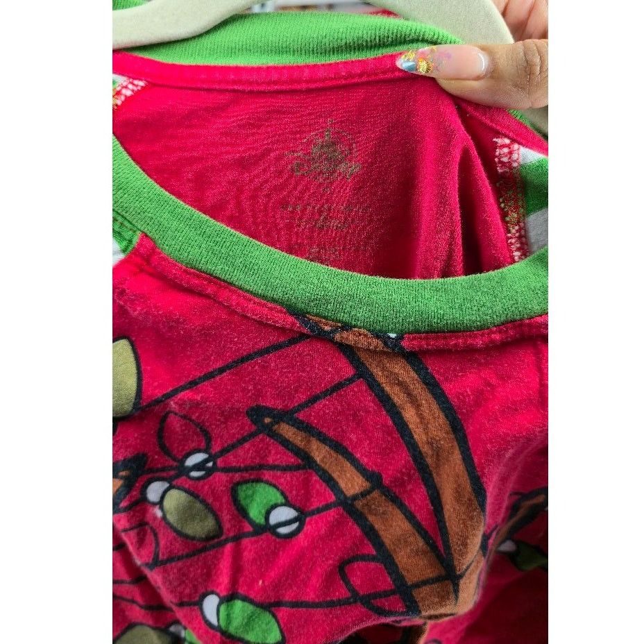 Disney Disney Mickey Mouse Christmas Pajama Set Size Medium 2-Piece Size 34" / US 12 / IT 48 - 5 Thumbnail