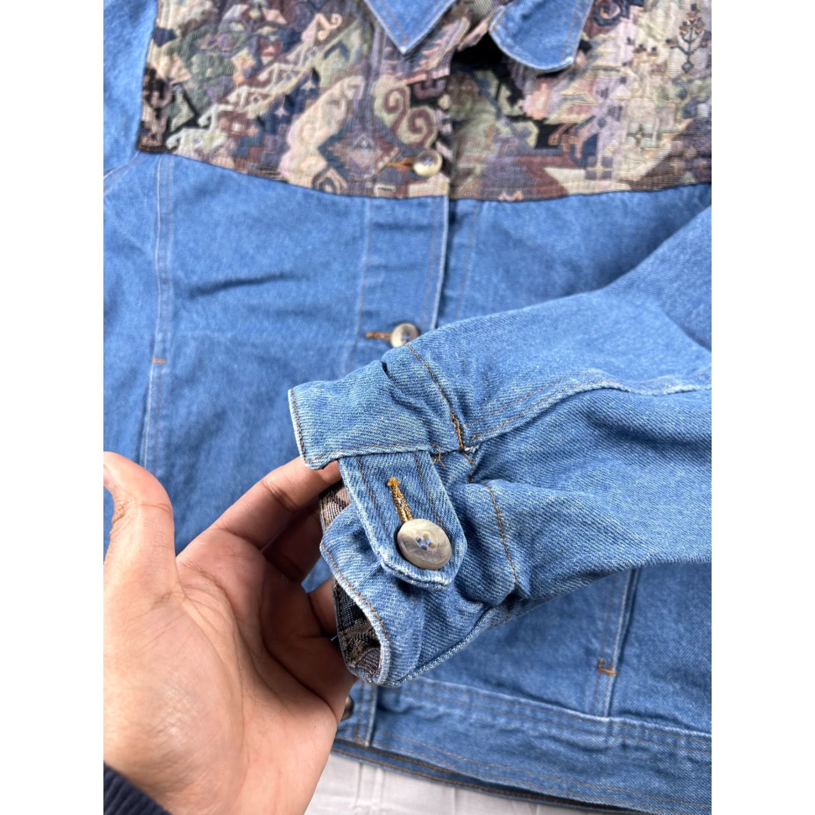 Vintage VINTAGE L.L. Bean Jacket Womens Petite Large Blue Denim Southwestern Aztec 90s Size L / US 10 / IT 46 - 7 Thumbnail