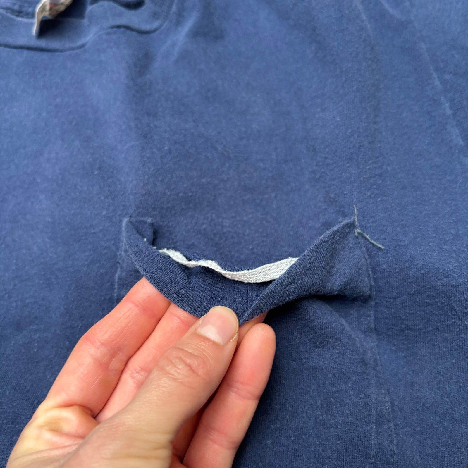 Fruit Of The Loom × Vintage VTG 90s Fruit of the Loom Selvedge Pocket Shirt Men's XL Size US XL / EU 56 / 4 - 7 Thumbnail