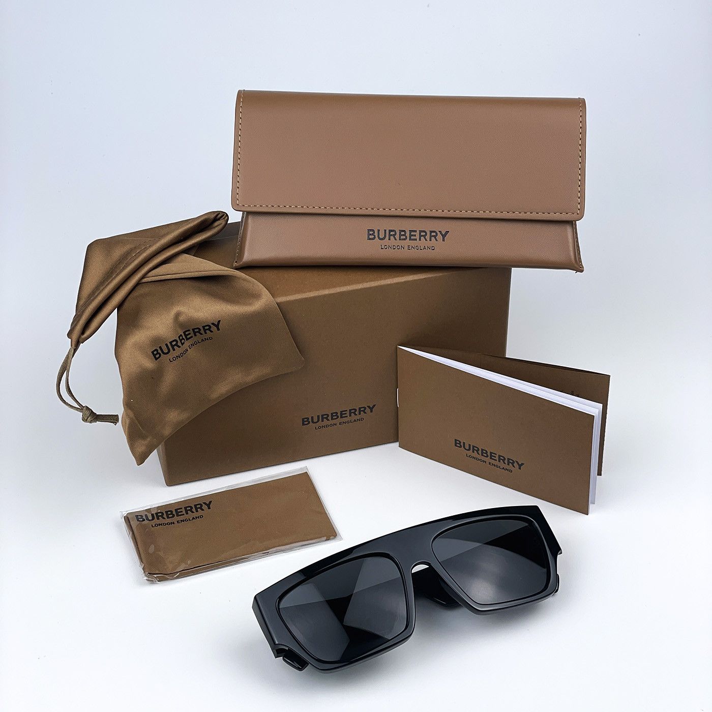 Burberry NEW Burberry BE4397U MICAH 300187 Square Unisex Sunglasses Size ONE SIZE - 9 Thumbnail