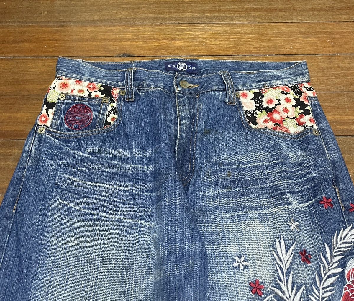 Le Grande Bleu (L.G.B.) Rare Vintage Japanese Brand Sukajan Koi Fish Jeans 1990s Size US 33 - 3 Thumbnail