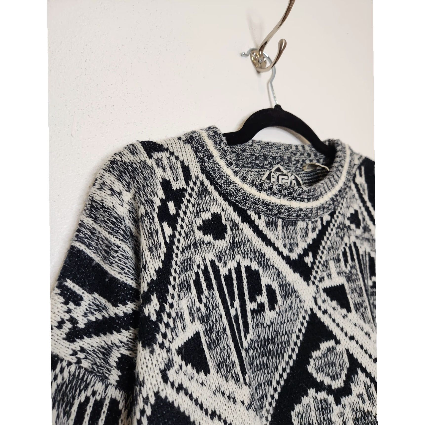 Vintage VINTAGE Permit Sweater Mens L Pullover Abstract Grunge Art Black White 80s 90s Size US L / EU 52-54 / 3 - 4 Thumbnail