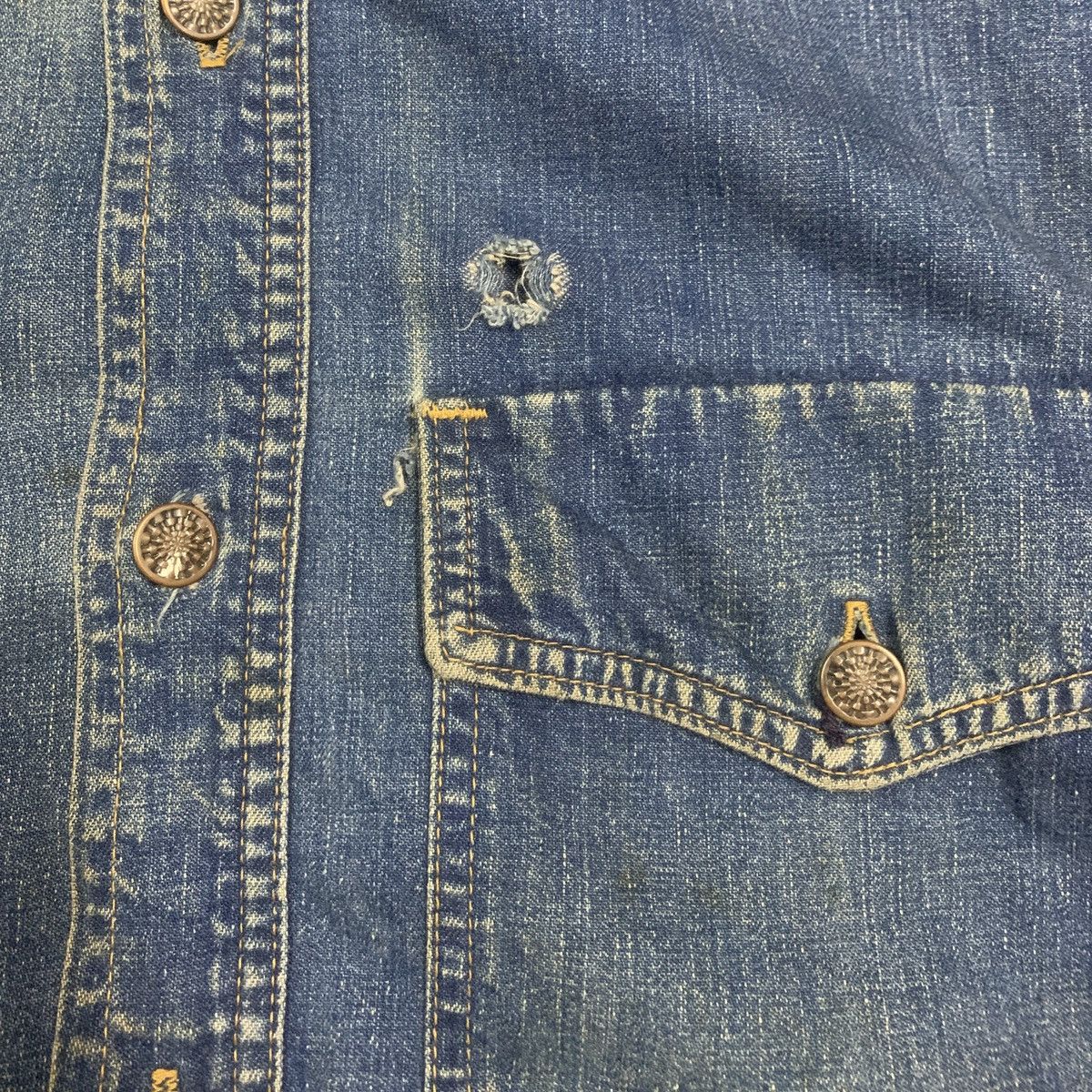 Vintage Vtg 60's 70's Bar C Ranchwear 4 Pocket Denim Work Shirt Size US M / EU 48-50 / 2 - 9 Thumbnail
