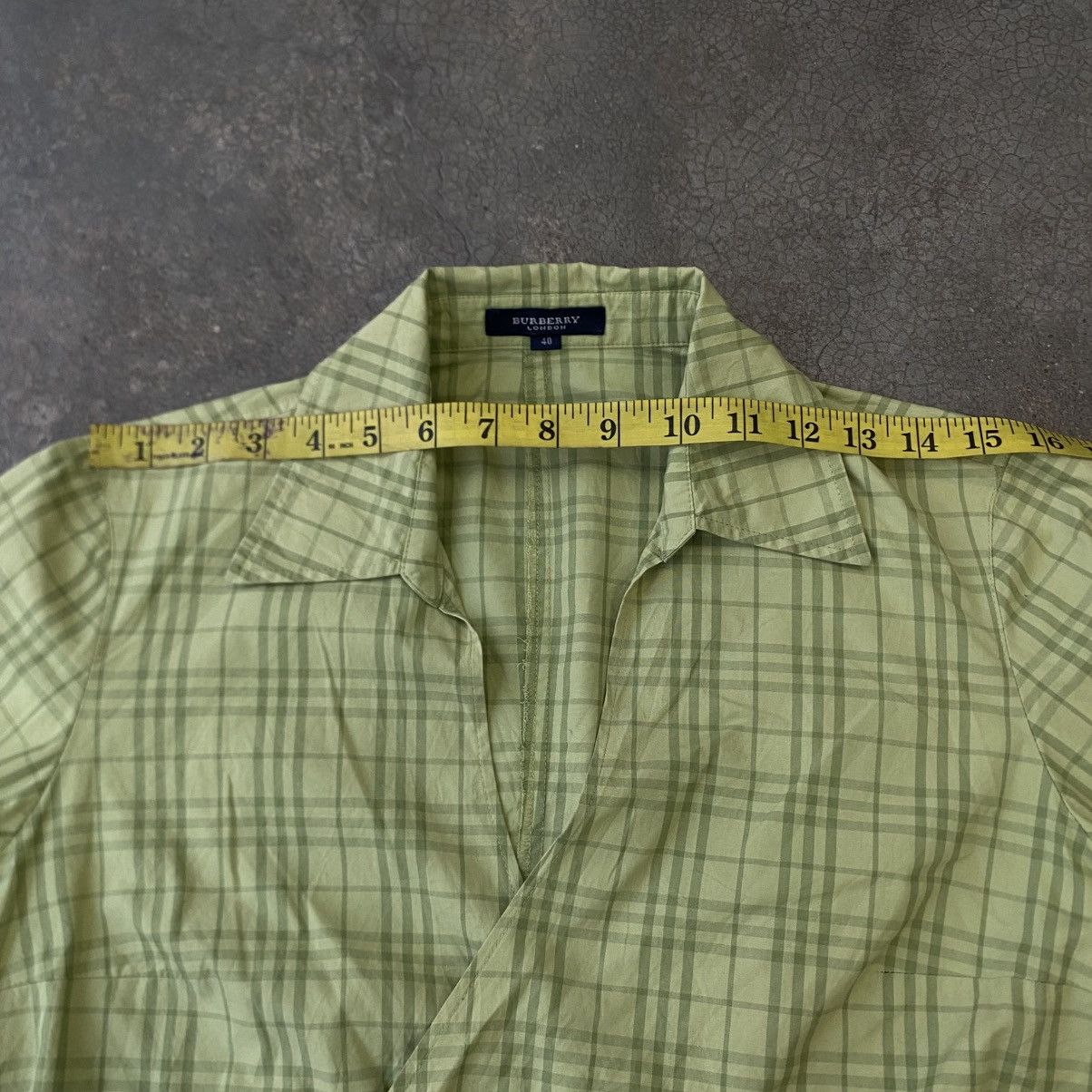 Burberry ‼️LAST DROP‼️Burberry London Green Check Wrap Blouse Cropped Size S / US 4 / IT 40 - 19 Thumbnail