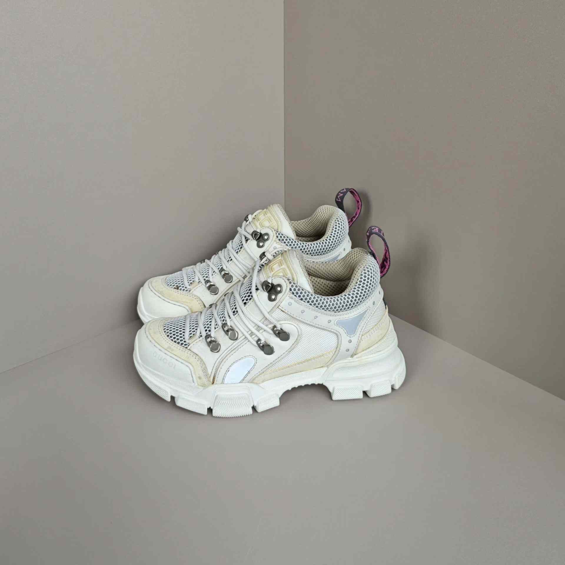 Gucci Gucci Casual Lowtop Sneakers us_6 Women Size US 6 / IT 36 - 1 Thumbnail