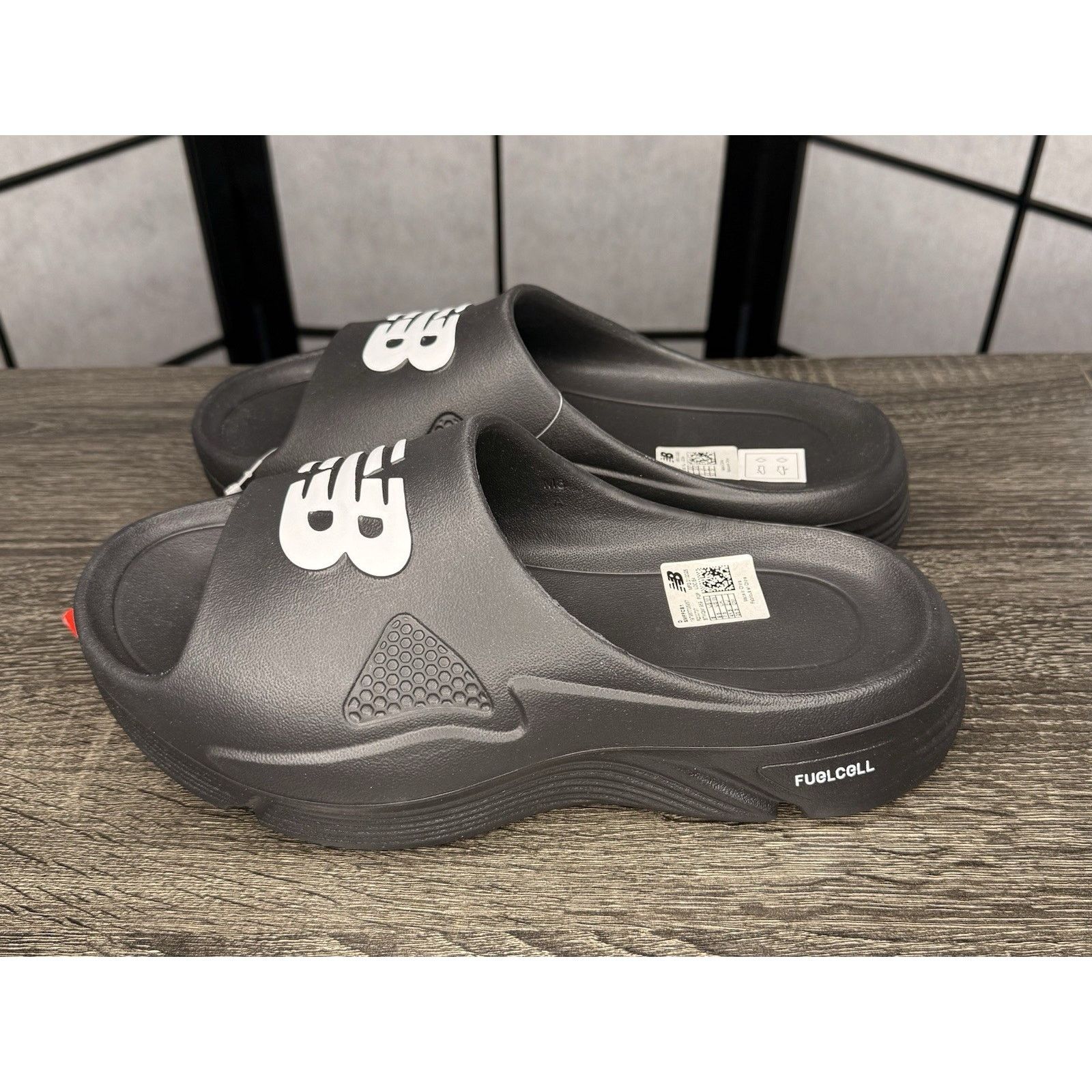 Men\'s Size 8 - New Balance FuelCell Slide Black White Sandals SMFFCB1   NEW new-balance-fuel-cell-slides-  main image 2