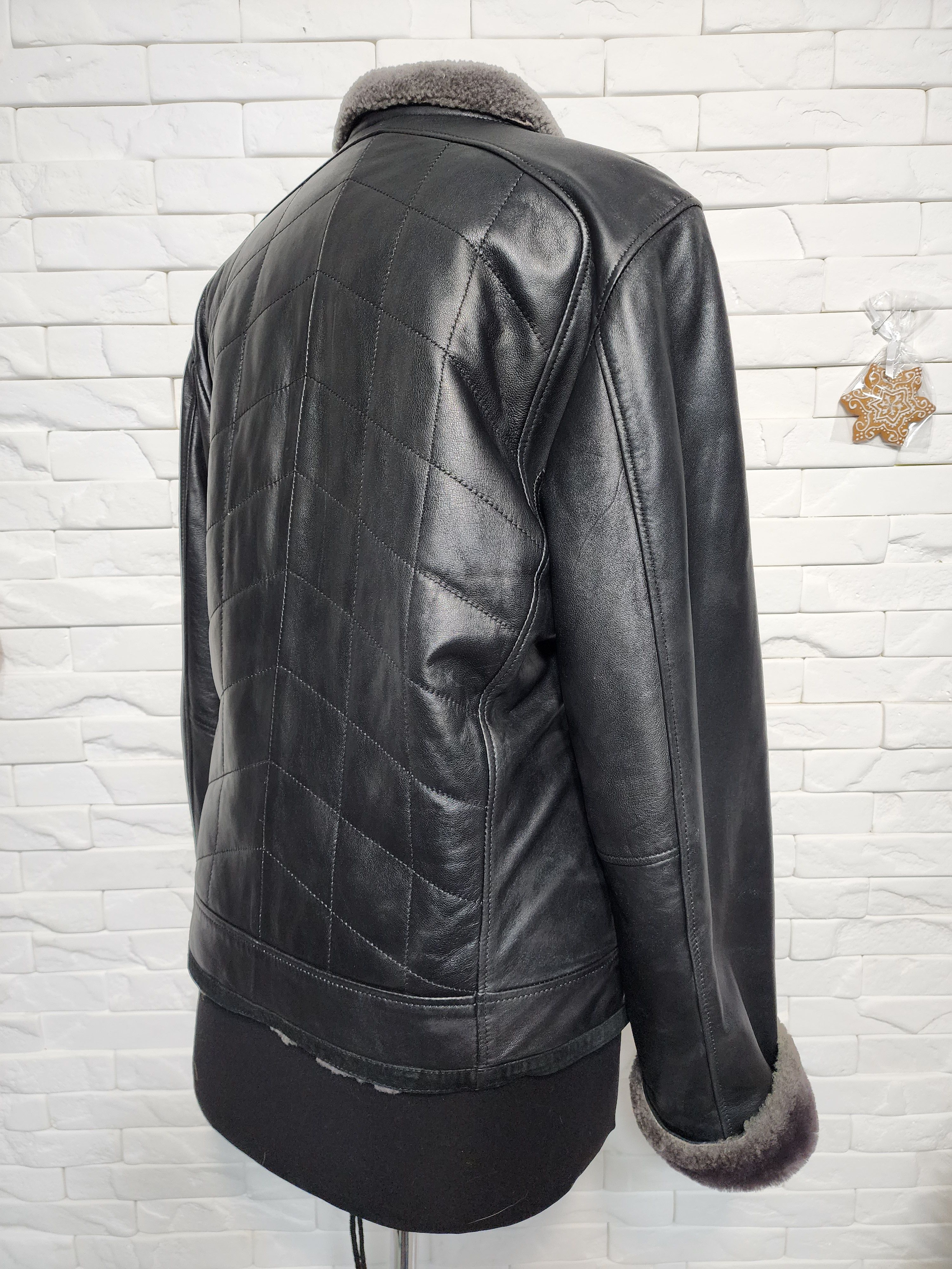 Furla Men's Black Sheepskin Coat: Warm Leather Jacket Size US L / EU 52-54 / 3 - 5 Thumbnail