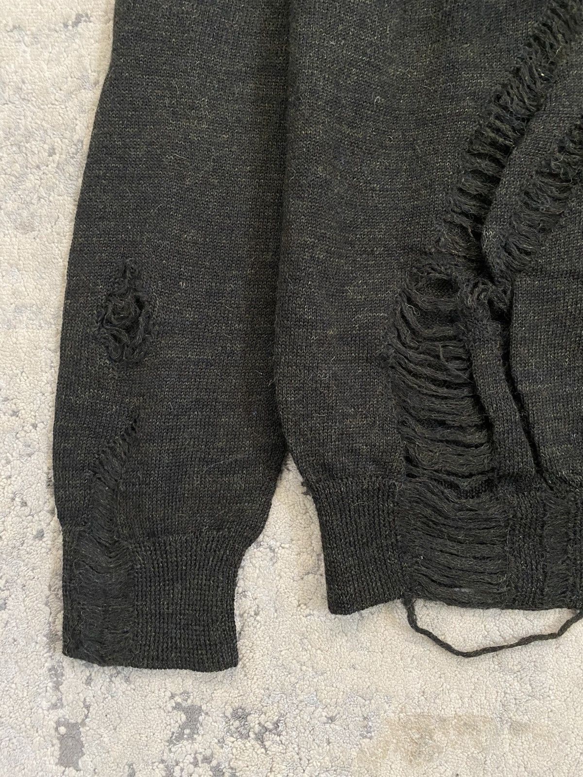 5351 POUR LES HOMMES 5351 Pour Les Hommes - Distressed Knit Sweater Size US M / EU 48-50 / 2 - 3 Thumbnail