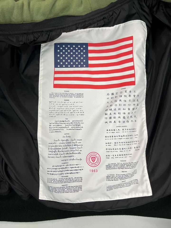 Alpha Industries × Vetements Vetements SS17 USA Flag Bomber Jacket Size US S / EU 44-46 / 1 - 5 Thumbnail