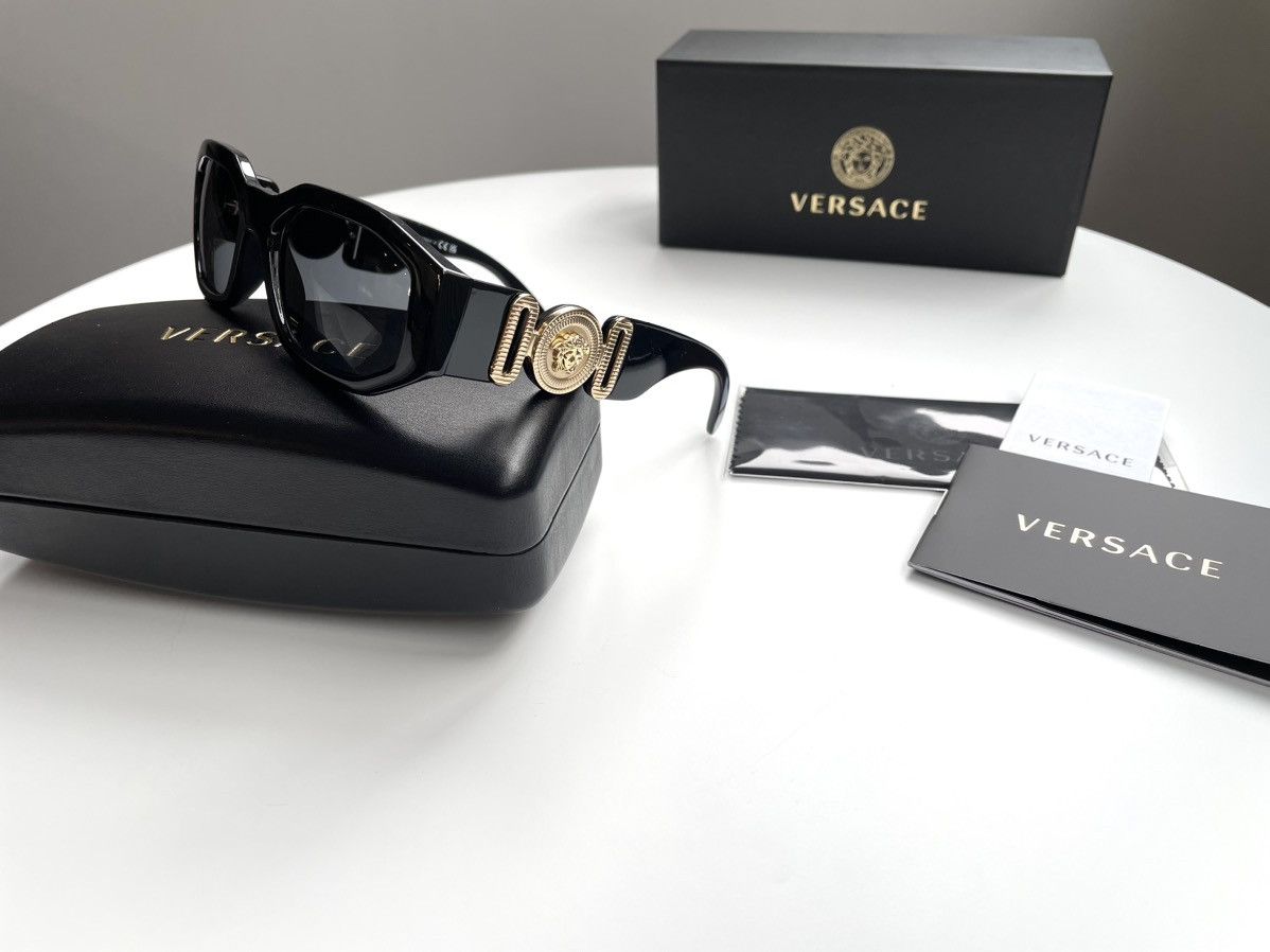 Versace × Vintage Versace THE CLANS VE 4361 GB1/87 Size ONE SIZE - 3 Thumbnail