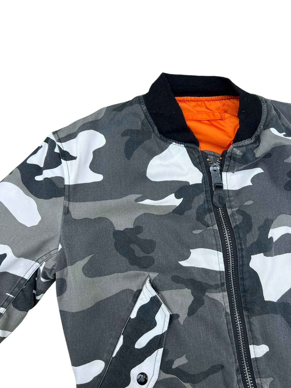 Alpha Industries Vintage 90s Alpha Industries USAF MA-1 Bomber Flight Jacket Size US XS / EU 42 / 0 - 6 Thumbnail