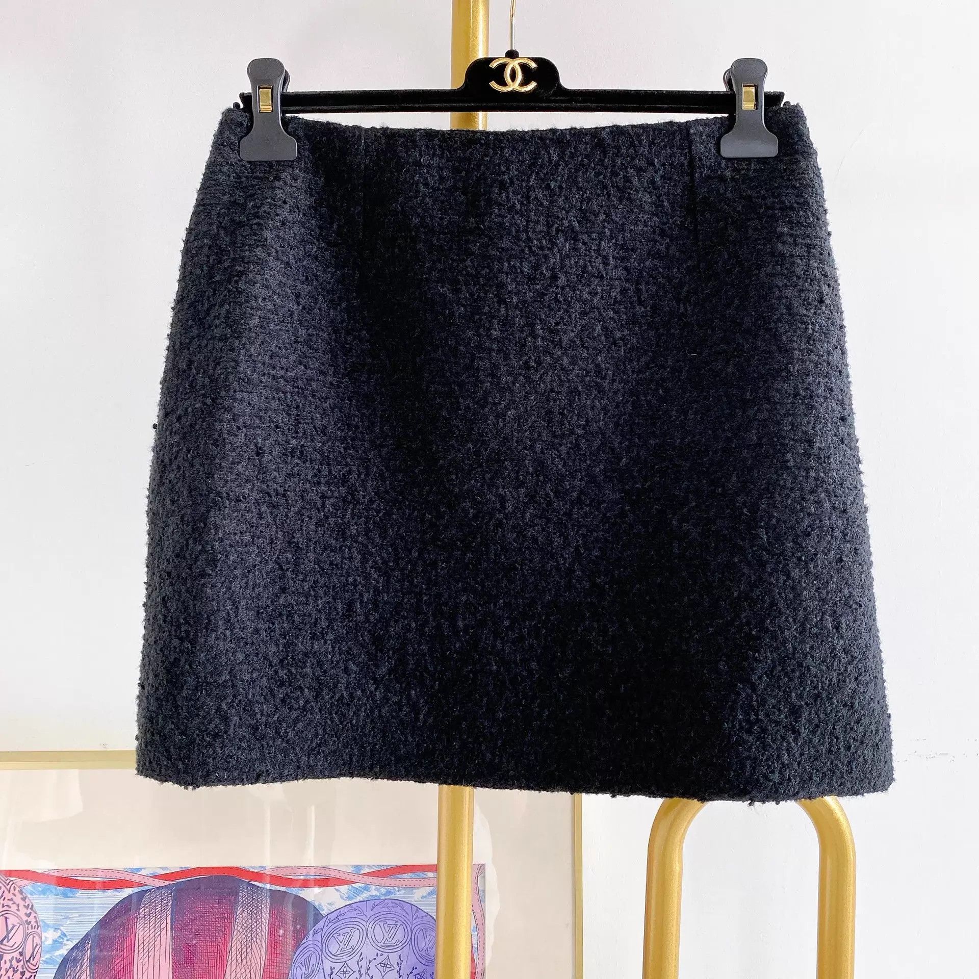 Louis Vuitton Louis Vuitton dark wool mini skirt women's 38 Size 27" / US 4 / IT 40 - 1 Thumbnail
