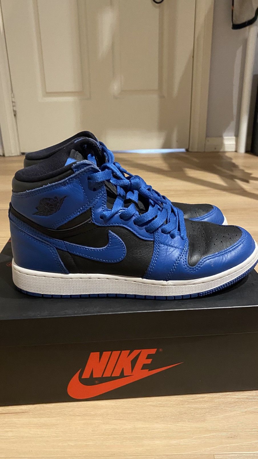 Nike Jordan 1 Retro High Marina Blue Size 7 Size US 7 / EU 40 - 1 Thumbnail
