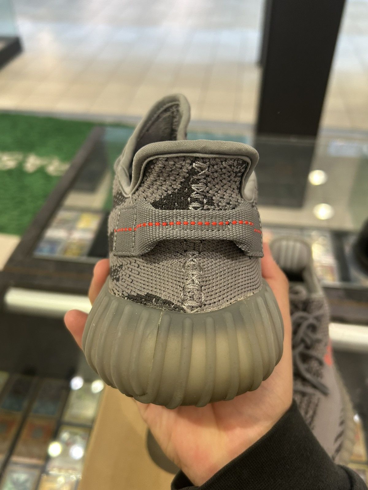 Yeezy Yeezy 350 Beluga 2.0 Size US 9 / EU 42 - 9 Thumbnail