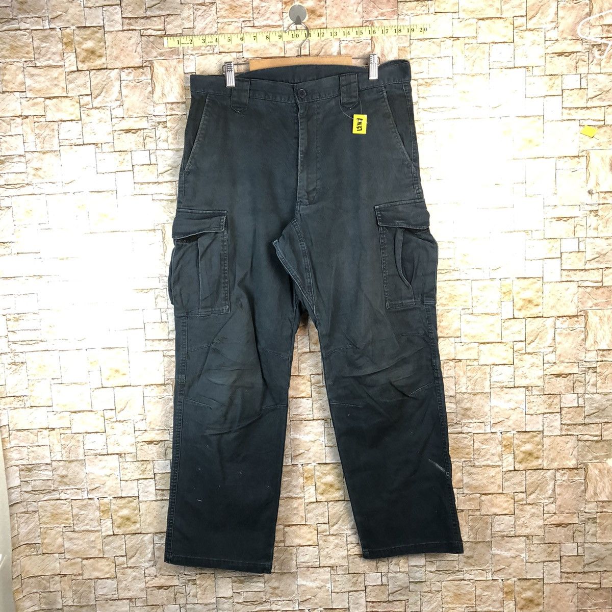 Japanese Brand Japanese Brand Dark Blue Cargo Multipocket Pants #A1137 Size US 35 - 1 Thumbnail