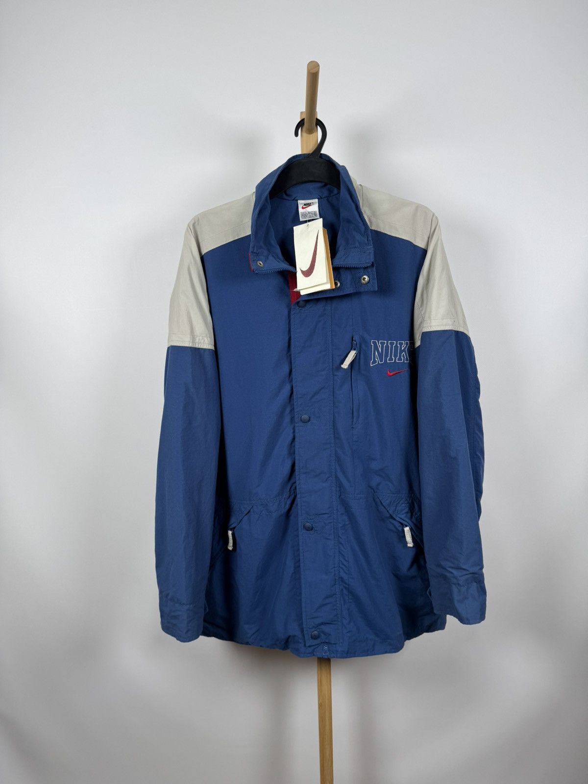 Nike New Nike vintage lightweight windbreaker XL Size US XL / EU 56 / 4 - 1 Thumbnail