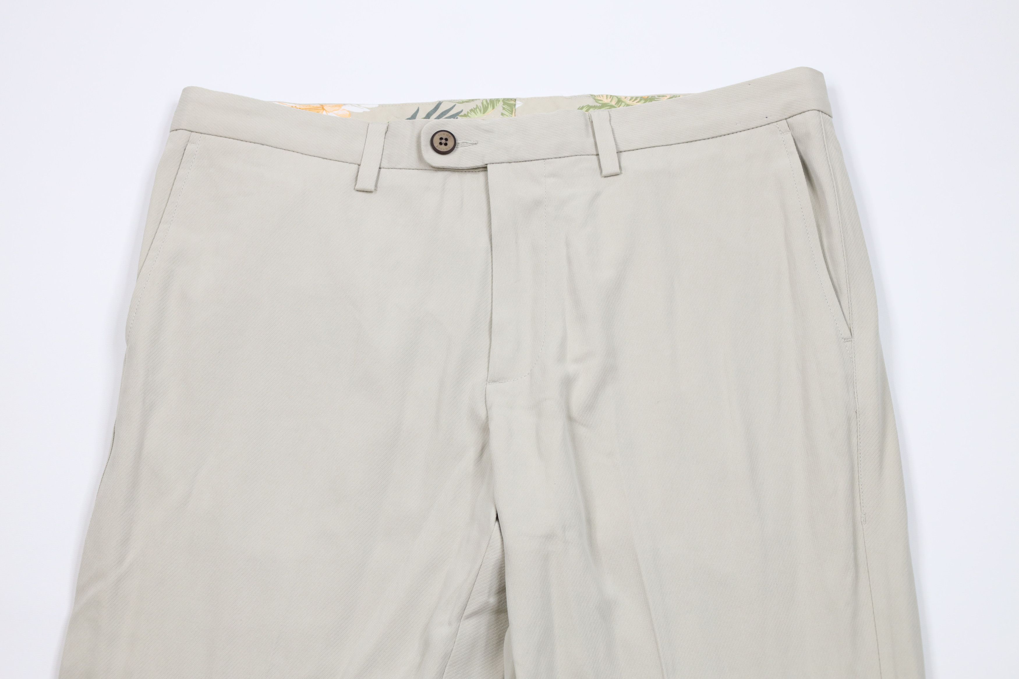 Tommy Bahama Vintage Tommy Bahama Wide Leg Chino Pants Trousers Beige Size US 34 / EU 50 - 2 Thumbnail