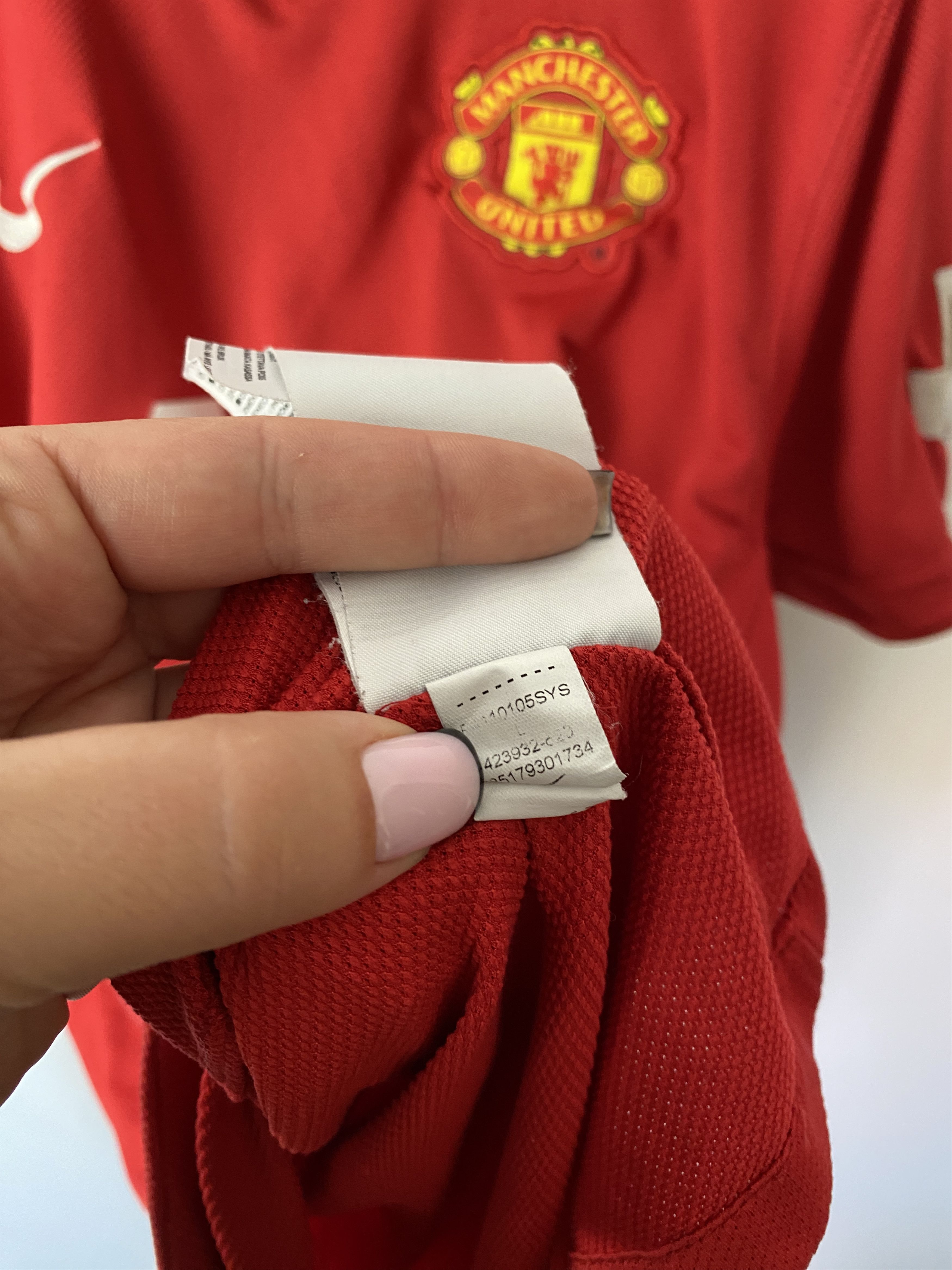 Nike MANCHESTER UNITED 2011/12 SOCCER HOME JERSEY #23 CLEVERLEY Size US L / EU 52-54 / 3 - 8 Thumbnail